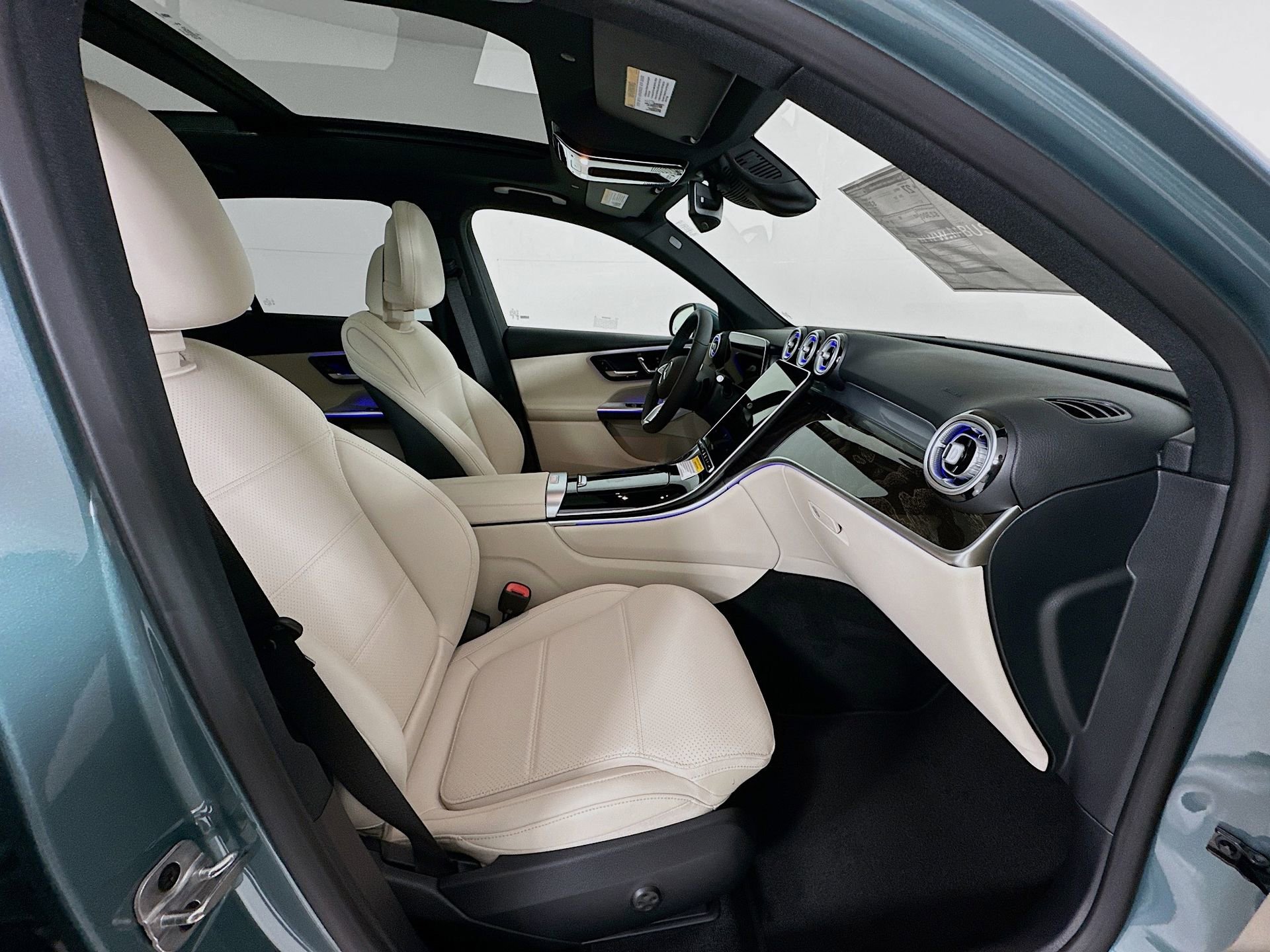 New 2026 Mercedes-Benz GLC 300 image 31