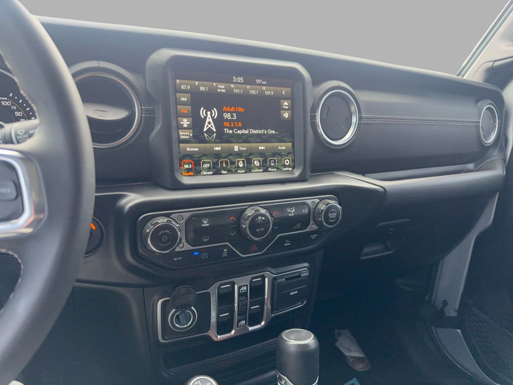 Used 2023 Jeep Wrangler Unlimited Sahara image 18