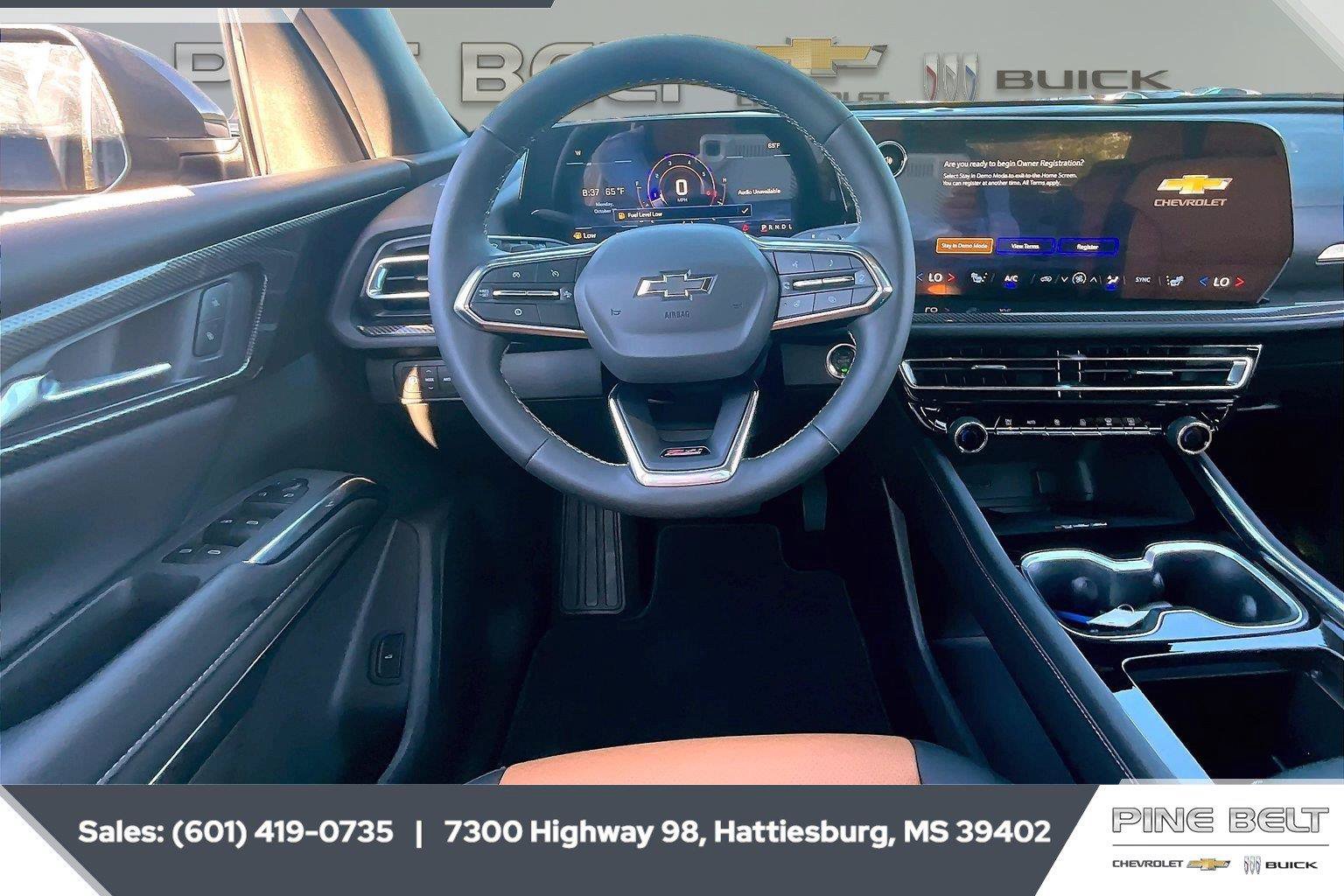New 2027 Chevrolet Traverse Z71 w/ Driver Confidence Package AWD/4WD image 5