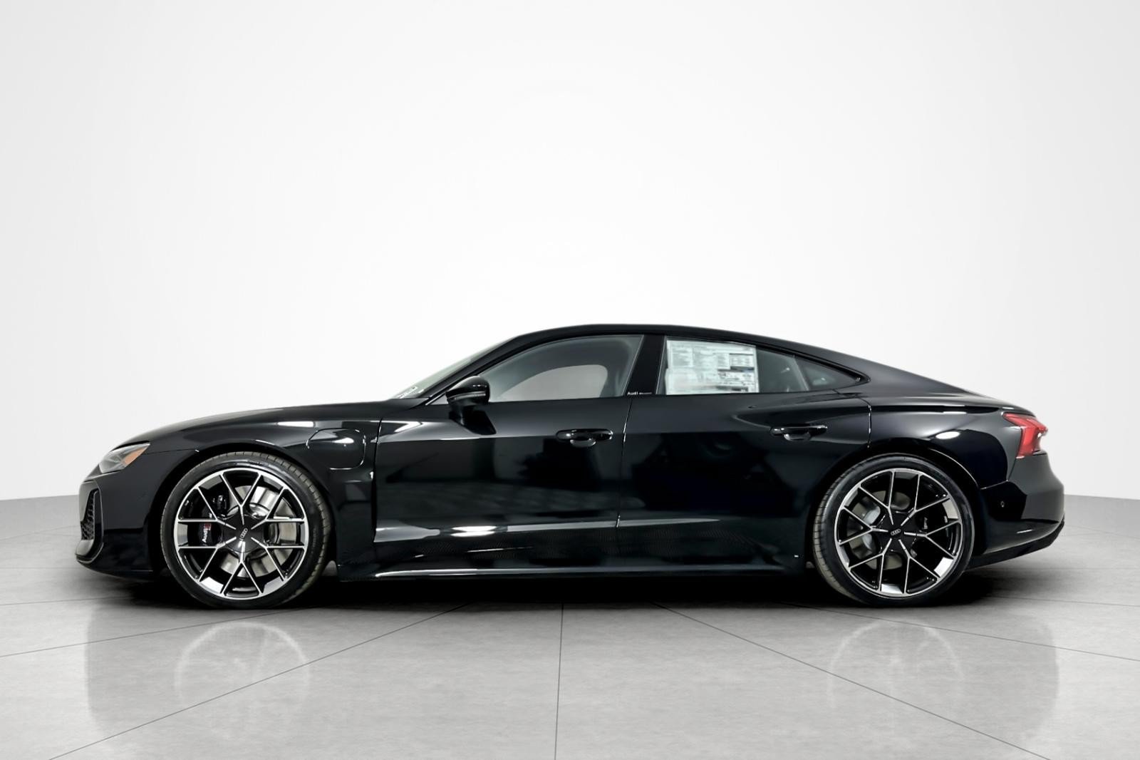 New 2026 Audi RS e-tron GT performance AWD/4WD image 3