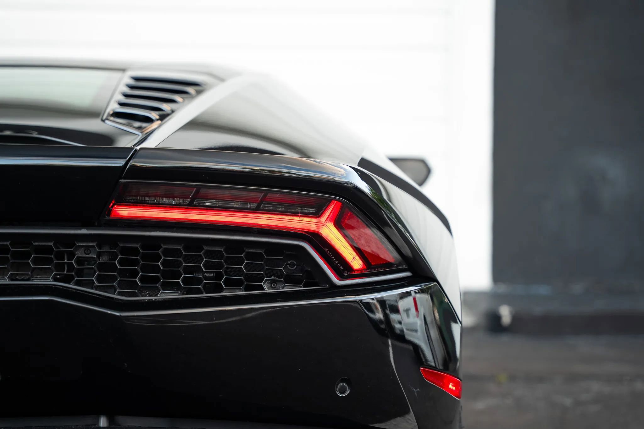 Used 2015 Lamborghini Huracan LP 610-4 AWD/4WD image 29