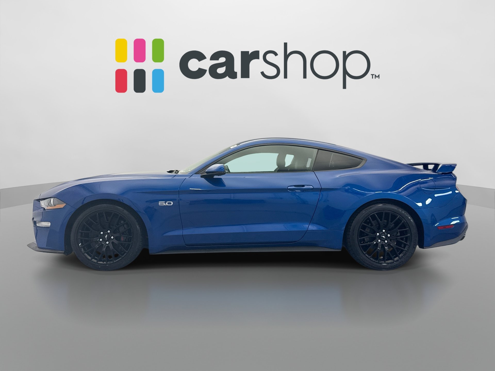 Used 2018 Ford Mustang GT Premium w/ GT Performance Package RWD image 2