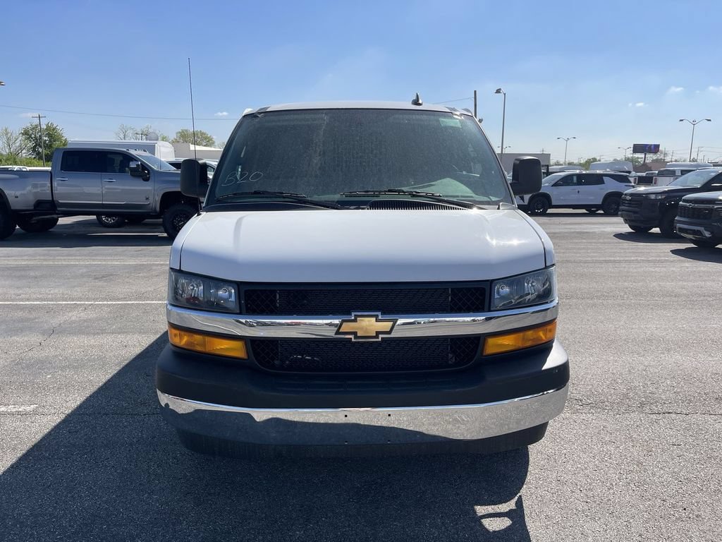 New 2026 Chevrolet Express 2500 Extended w/ Driver Convenience Package RWD image 3