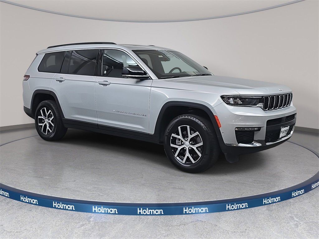 Used 2024 Jeep Grand Cherokee L Limited w/ Luxury Tech Group II image 8