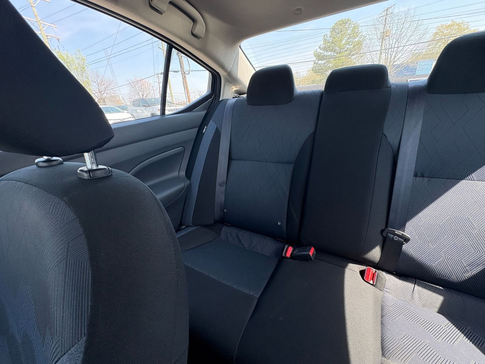 Used 2025 Nissan Versa SV image 37