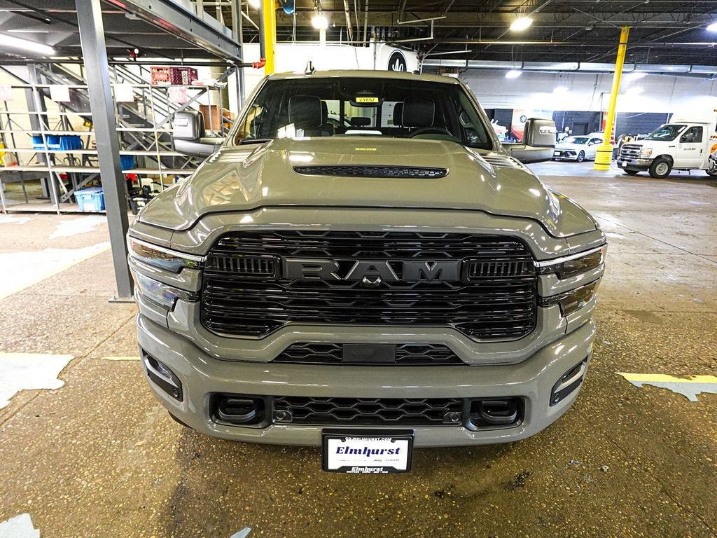 New 2026 RAM 2500 Laramie AWD/4WD image 3