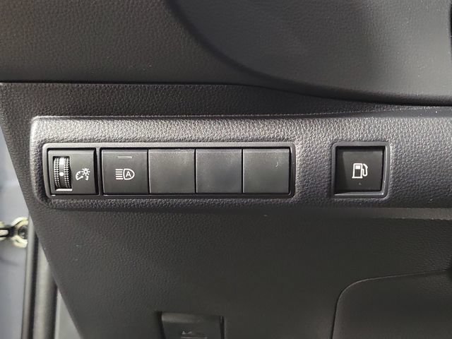 Used 2026 Toyota Corolla LE FWD image 23