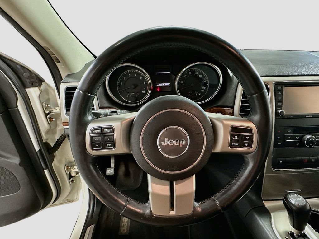 Used 2011 Jeep Grand Cherokee Limited AWD/4WD image 13