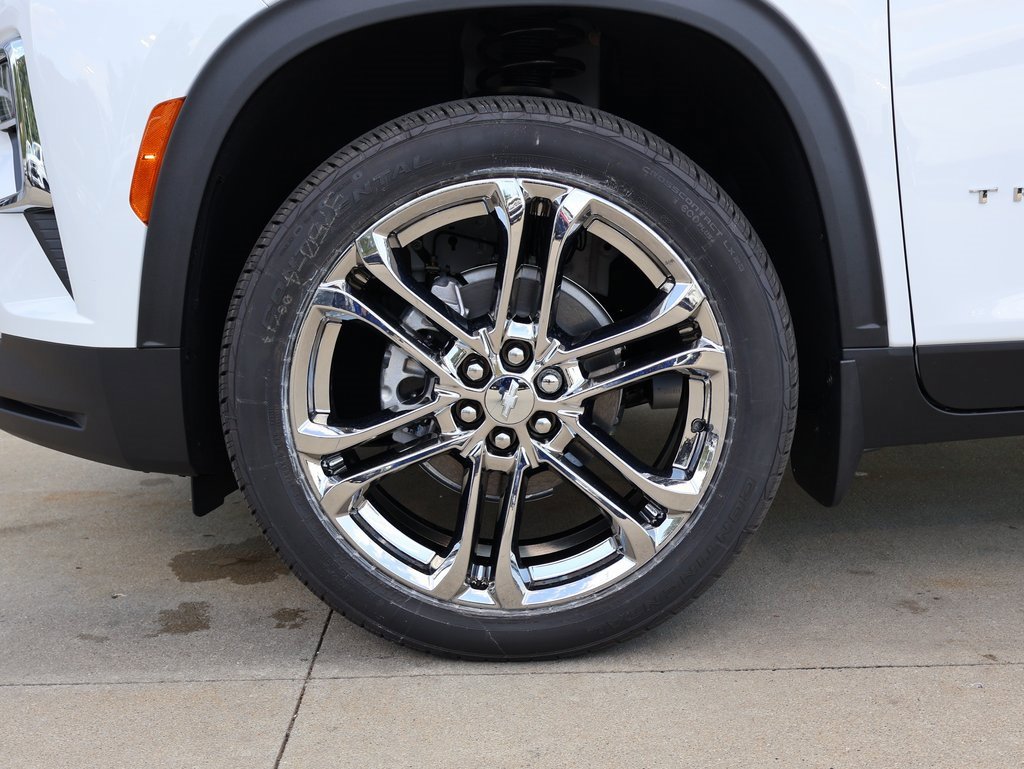 New 2026 Chevrolet Traverse LT w/ Driver Confidence Package image 38