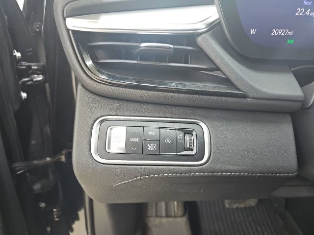 Used 2025 Buick Enclave Avenir w/ Super Cruise Package image 29