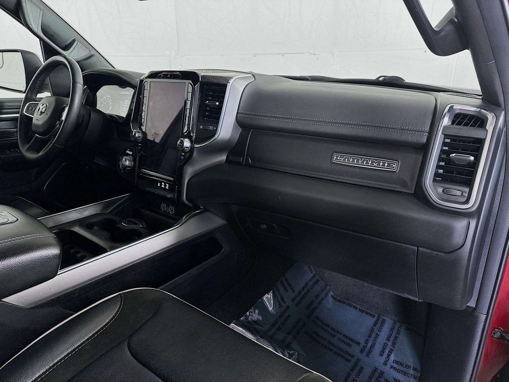 Used 2025 RAM 1500 Laramie image 27