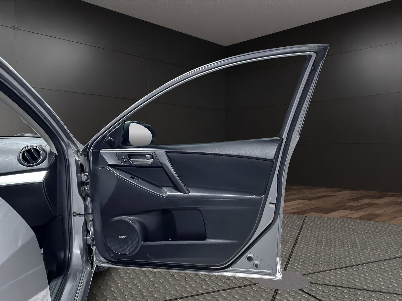 Used 2010 MAZDA MAZDA3 i Touring FWD image 18