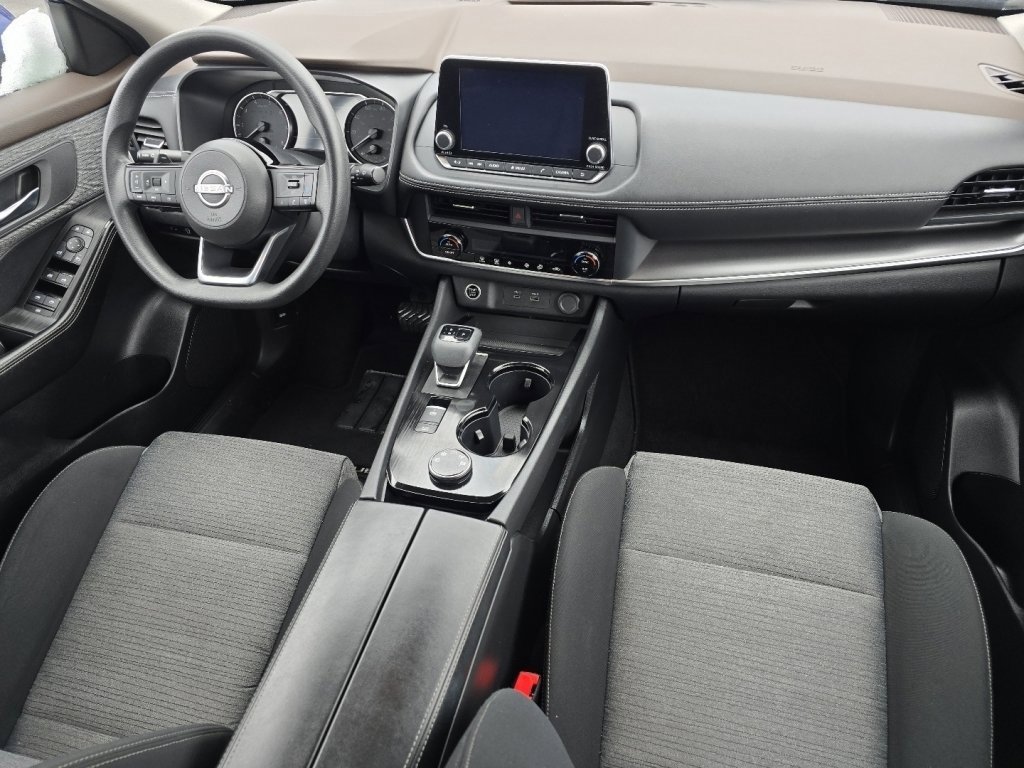 Used 2023 Nissan Rogue SV image 18