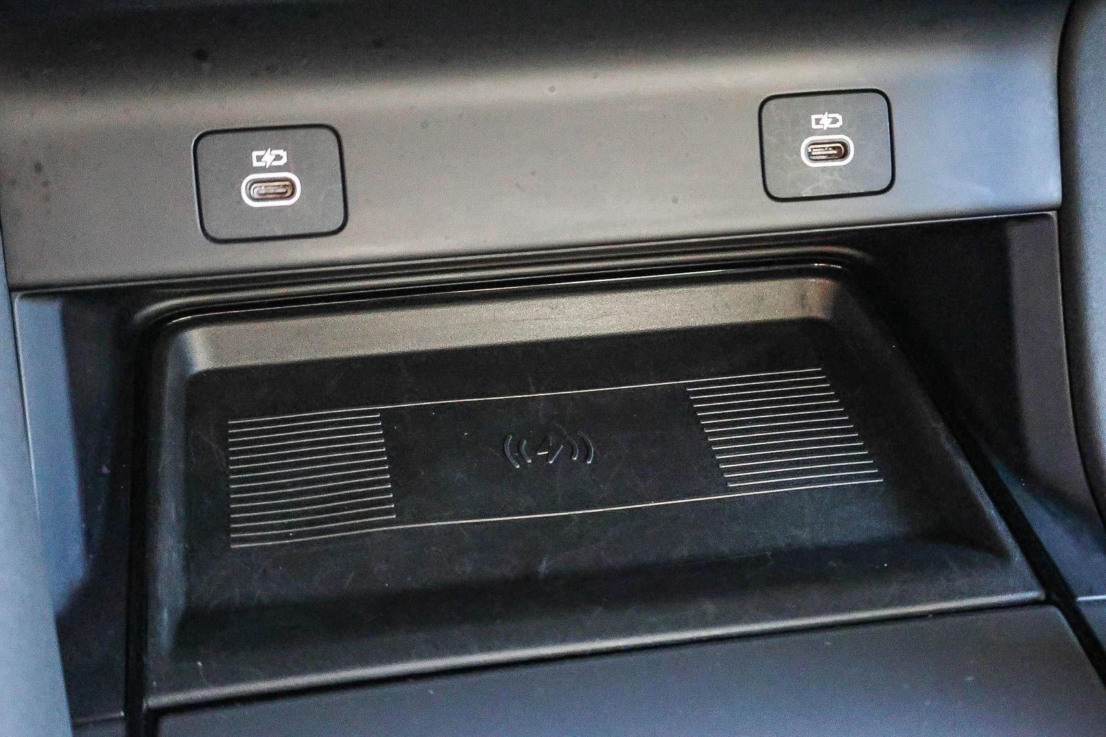 Used 2025 Land Rover Discovery Sport S image 41