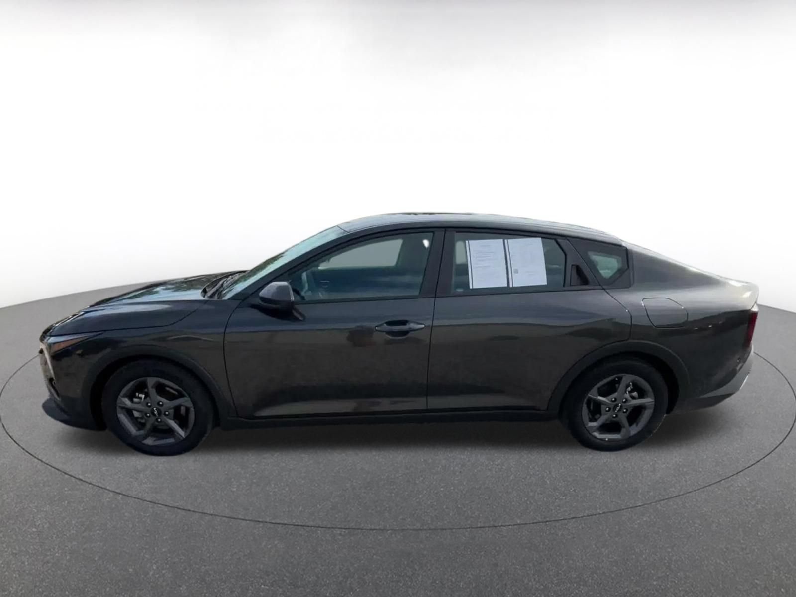 Used 2025 Kia K4 FWD image 8