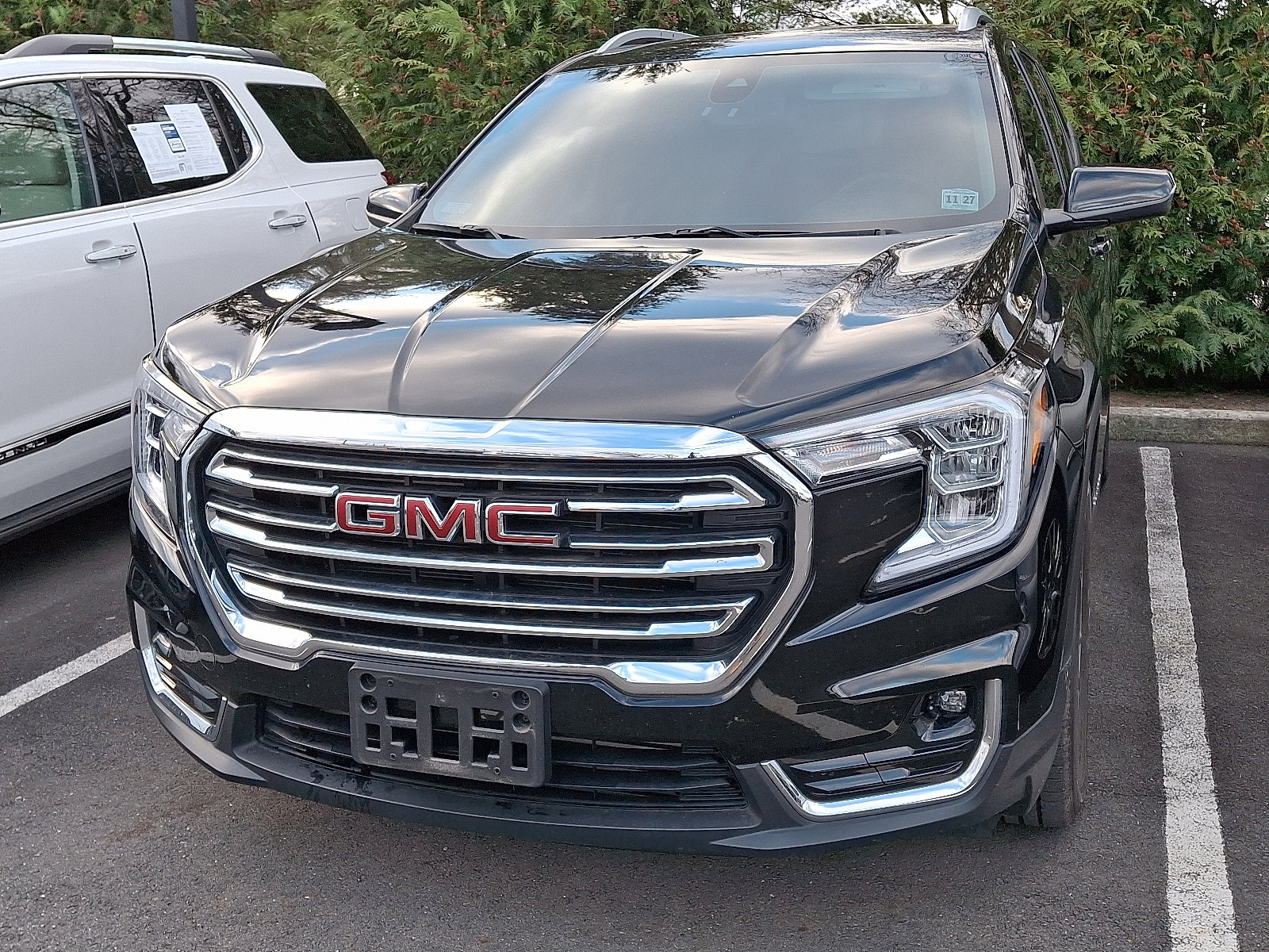Used 2022 GMC Terrain SLT image 4
