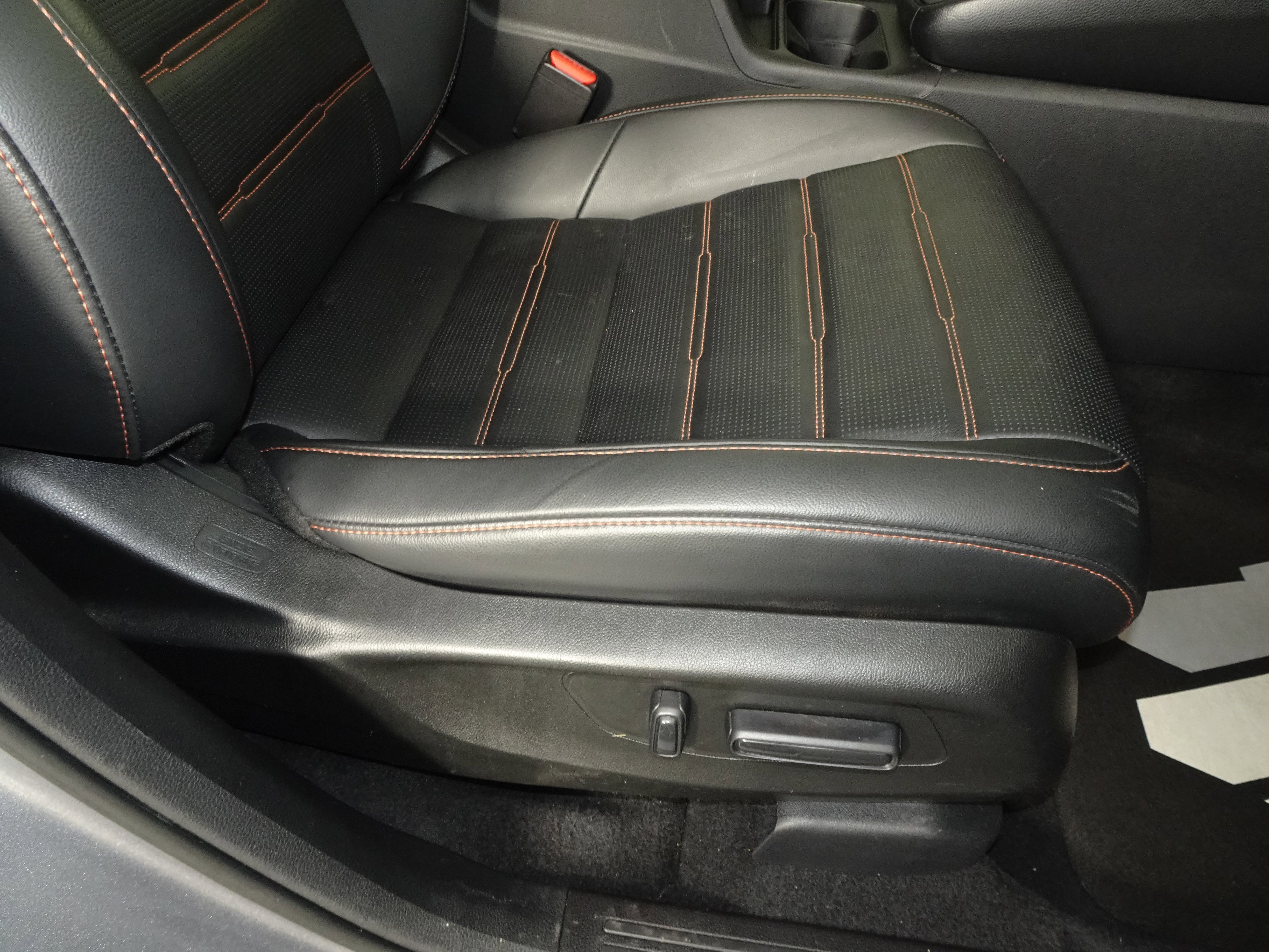 Used 2023 Honda CR-V Sport Touring image 34