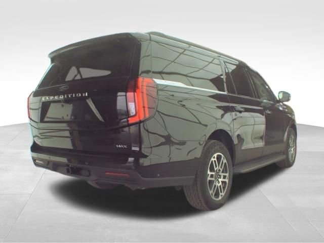 Used 2025 Ford Expedition Max Active image 5