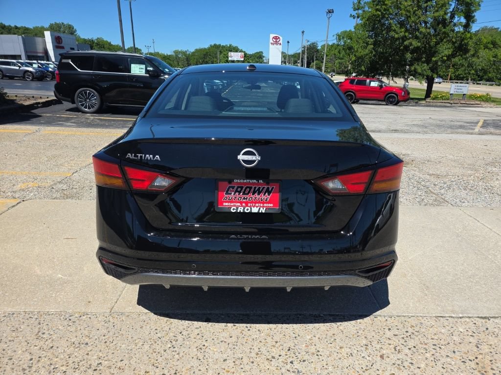 New 2026 Nissan Altima 2.5 SV FWD image 4