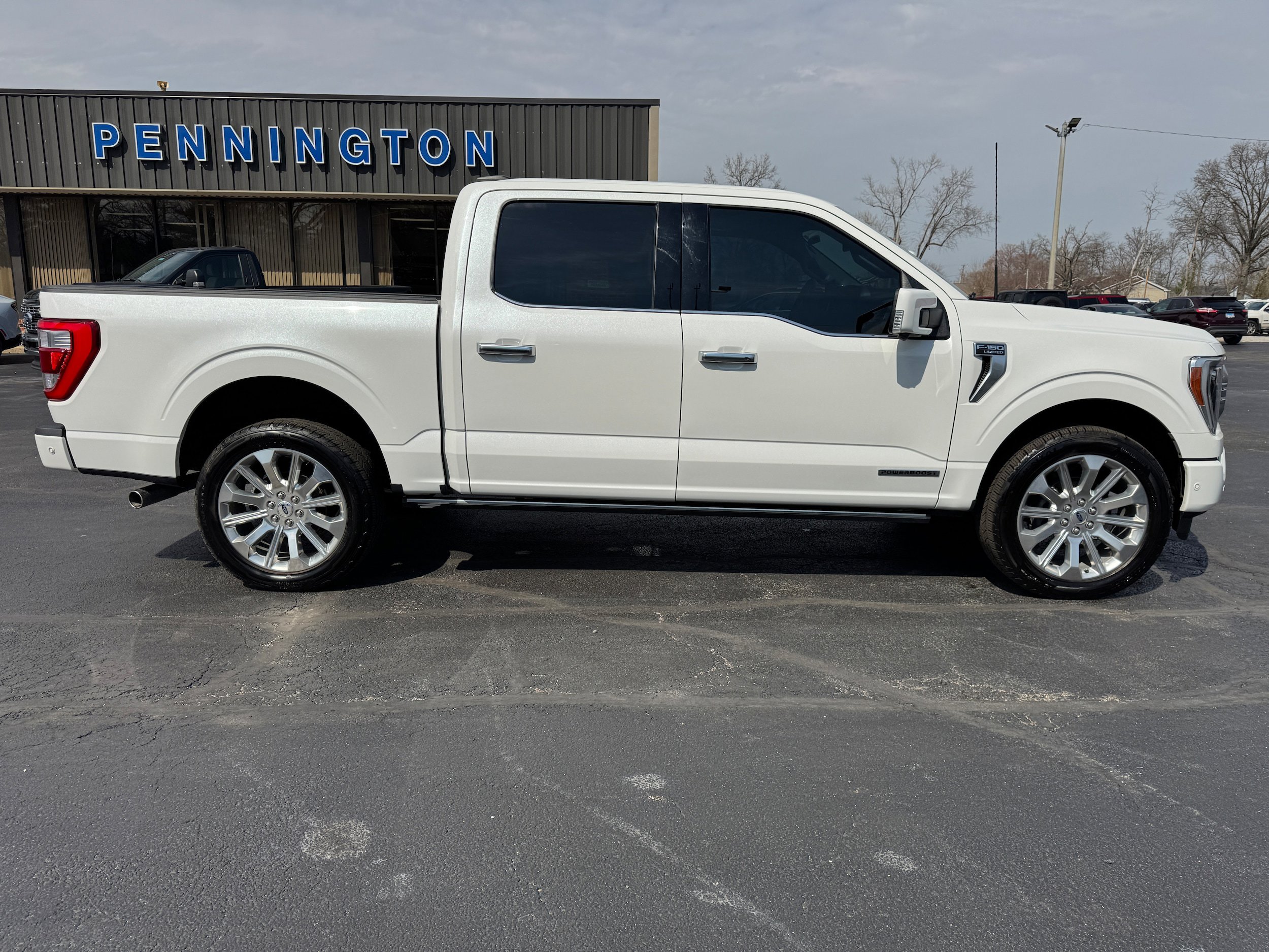 Used 2023 Ford F150 Limited image 8