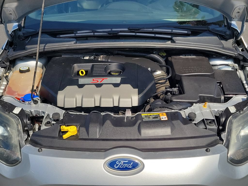 Used 2013 Ford Focus ST FWD image 24