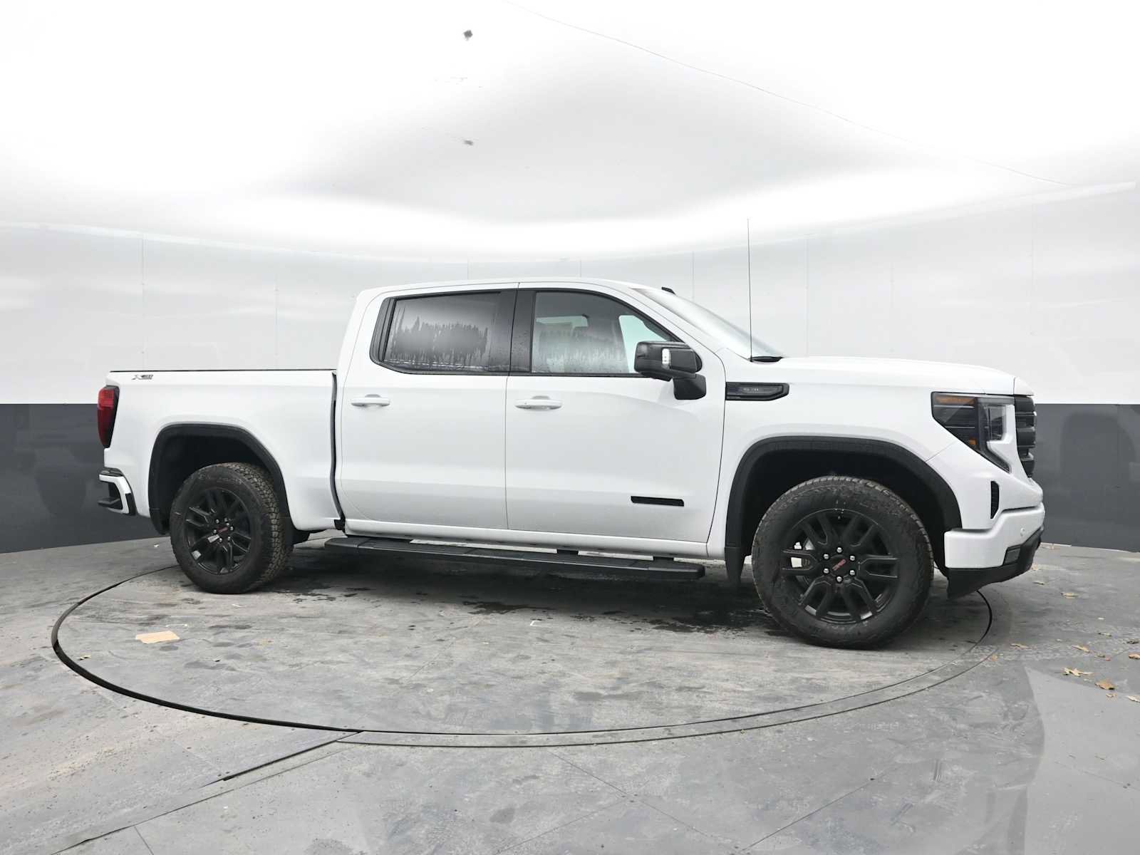 New 2026 GMC Sierra 1500 Elevation w/ Elevation Premium Package AWD/4WD image 8
