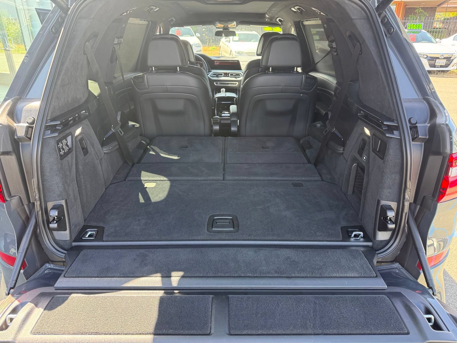 Used 2022 BMW X7 M50i AWD/4WD image 39