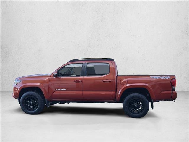Used 2017 Toyota Tacoma TRD Sport w/ Tow Package (A/T) image 8