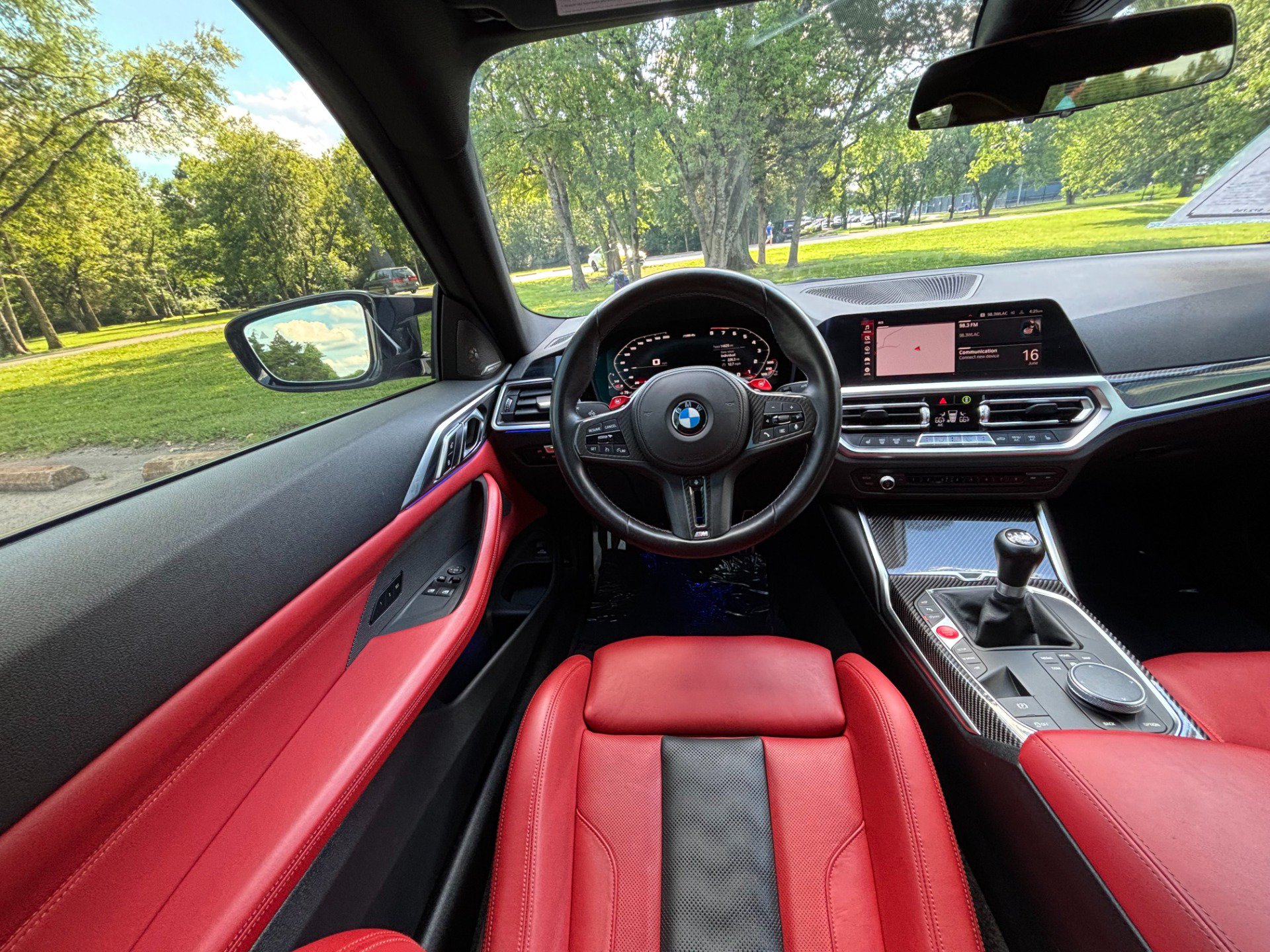 Used 2021 BMW M4 Coupe w/ Executive Package RWD image 26
