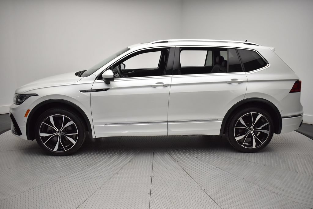 Used 2024 Volkswagen Tiguan SEL R-Line AWD/4WD image 8