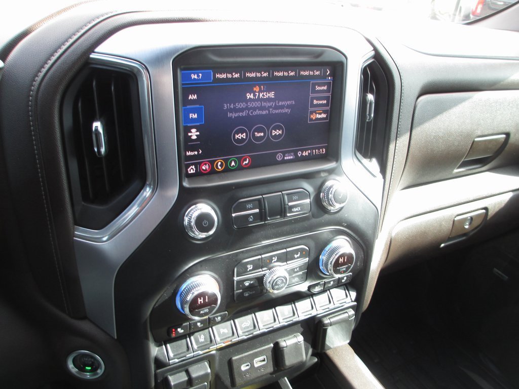 Used 2020 GMC Sierra 2500 SLT w/ SLT Premium Plus Package image 28