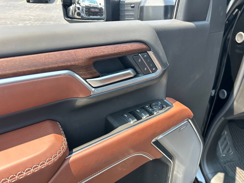 New 2026 GMC Sierra 2500 Denali Ultimate AWD/4WD image 16