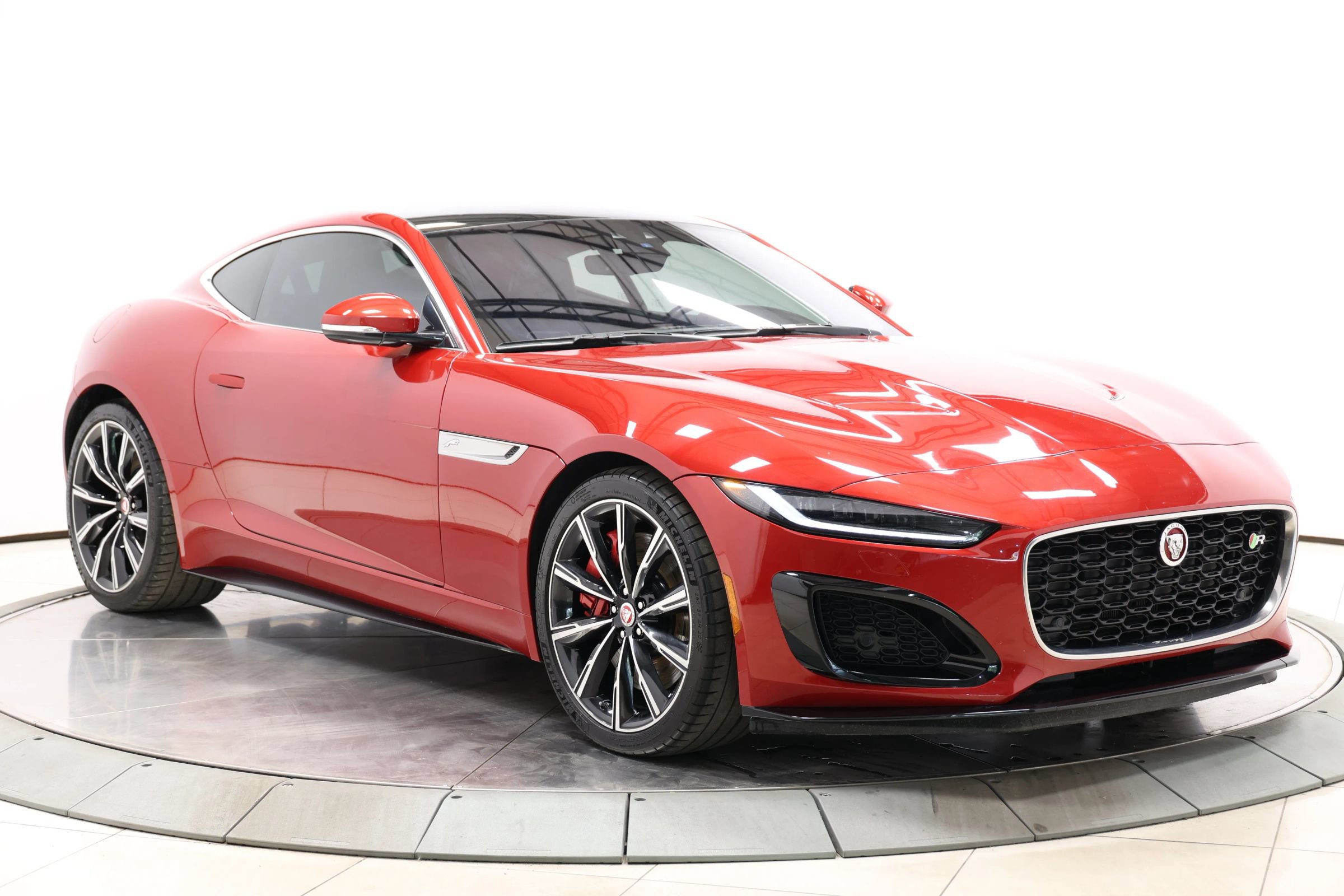 Used 2021 Jaguar F-TYPE R AWD/4WD image 81