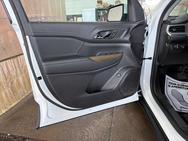 Used 2020 GMC Acadia SLE w/ Driver Convenience Package AWD/4WD image 13