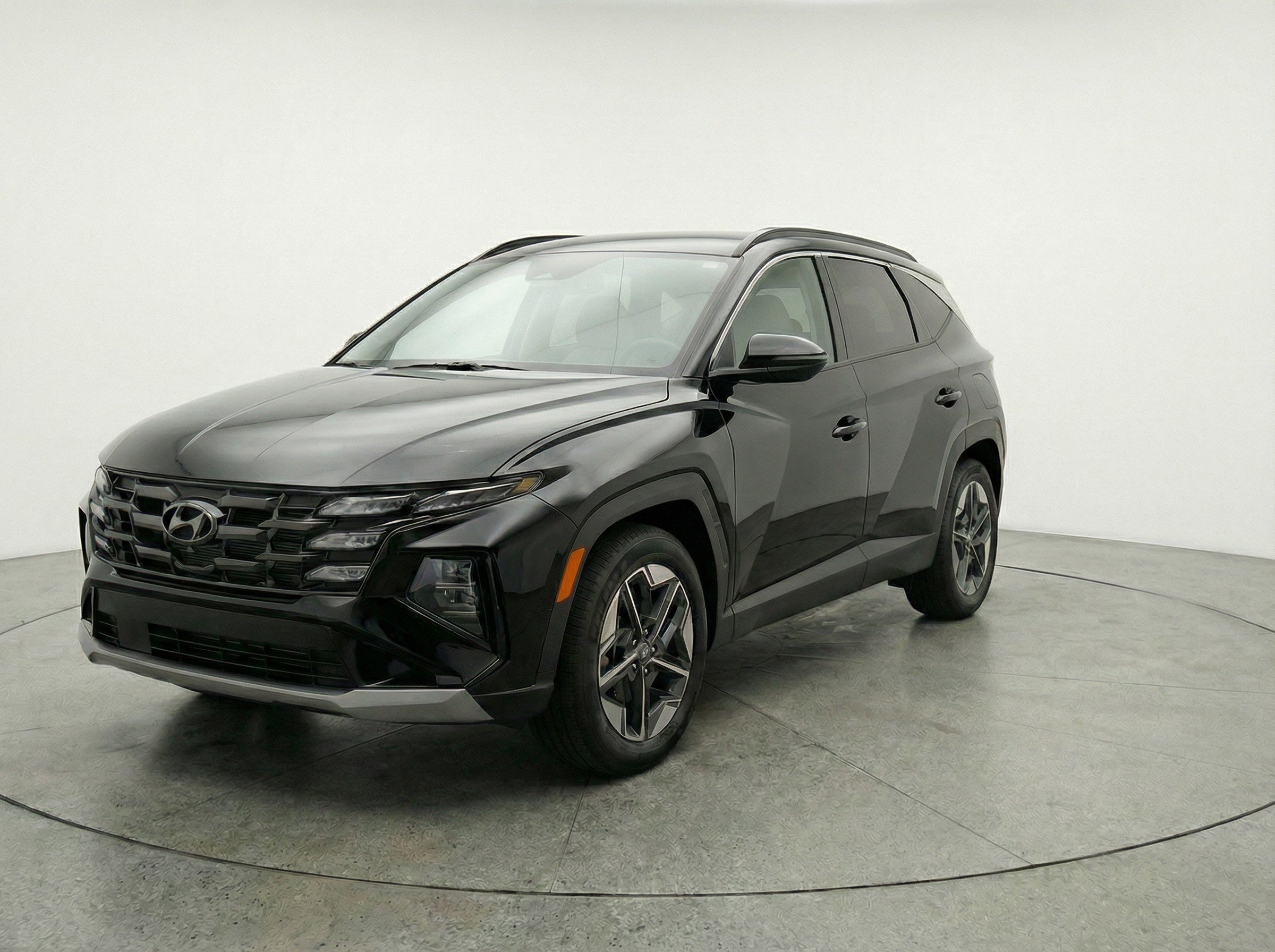 Used 2025 Hyundai Tucson SEL AWD/4WD image 3