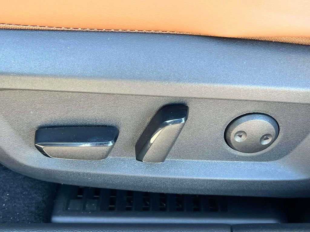 Used 2024 Nissan Rogue Platinum image 19