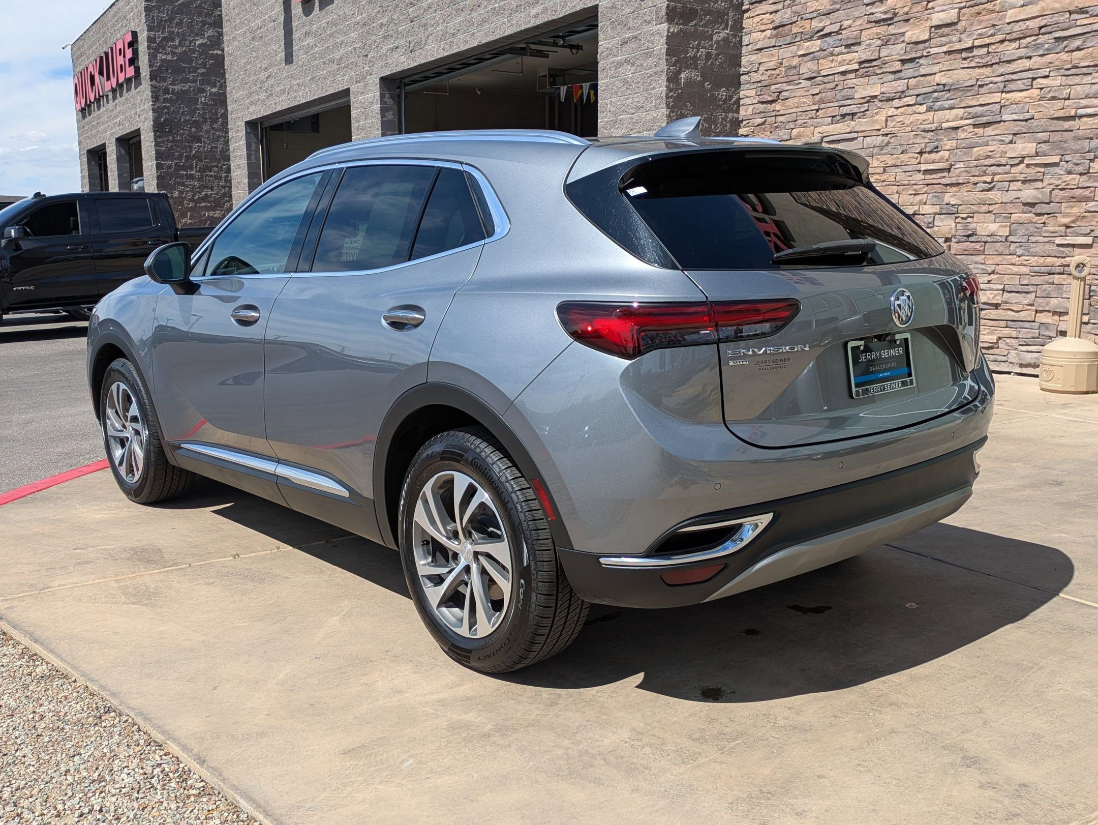 Used 2021 Buick Envision Essence AWD/4WD image 3