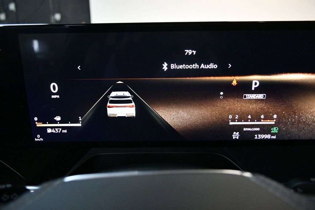 Used 2025 INFINITI QX80 Sensory image 46