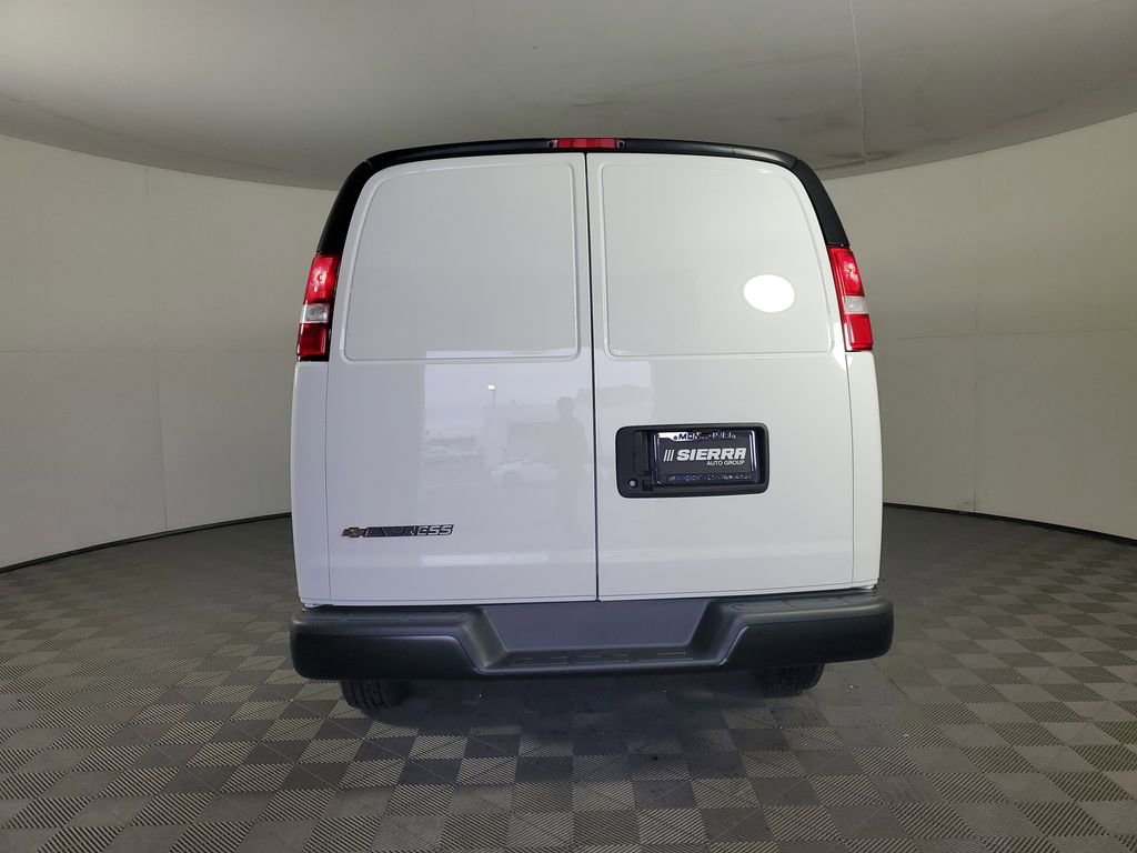 New 2025 Chevrolet Express 2500 image 5