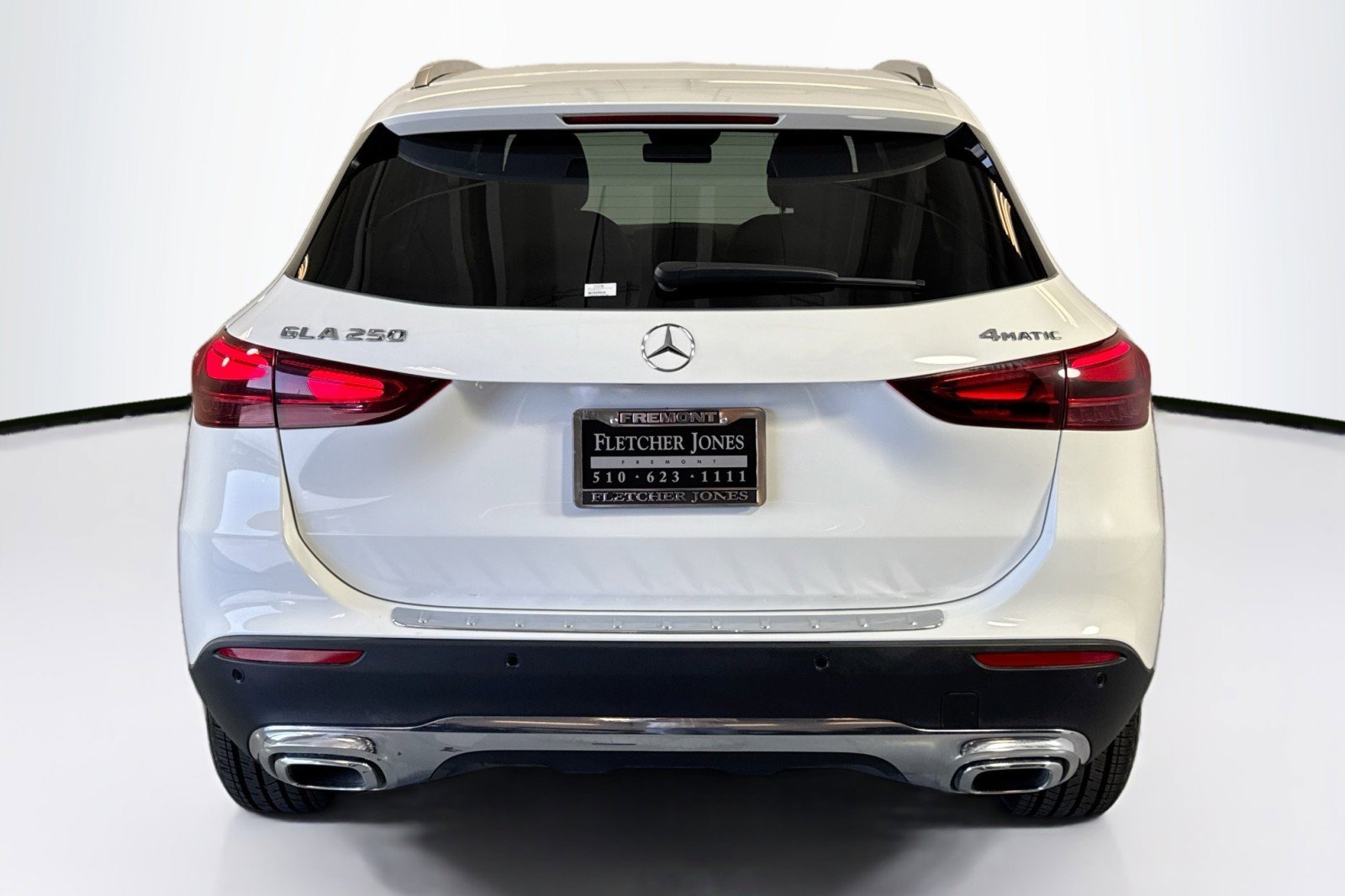 Used 2025 Mercedes-Benz GLA 250 4MATIC w/ Winter Package image 6