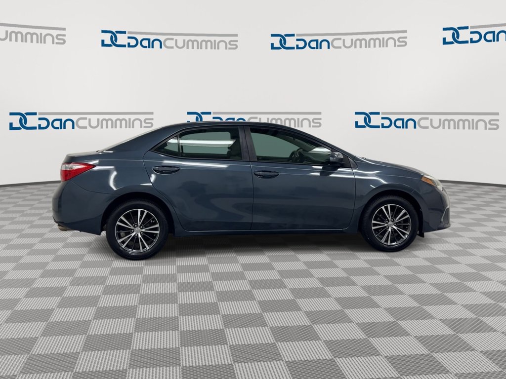 Used 2016 Toyota Corolla LE FWD image 9