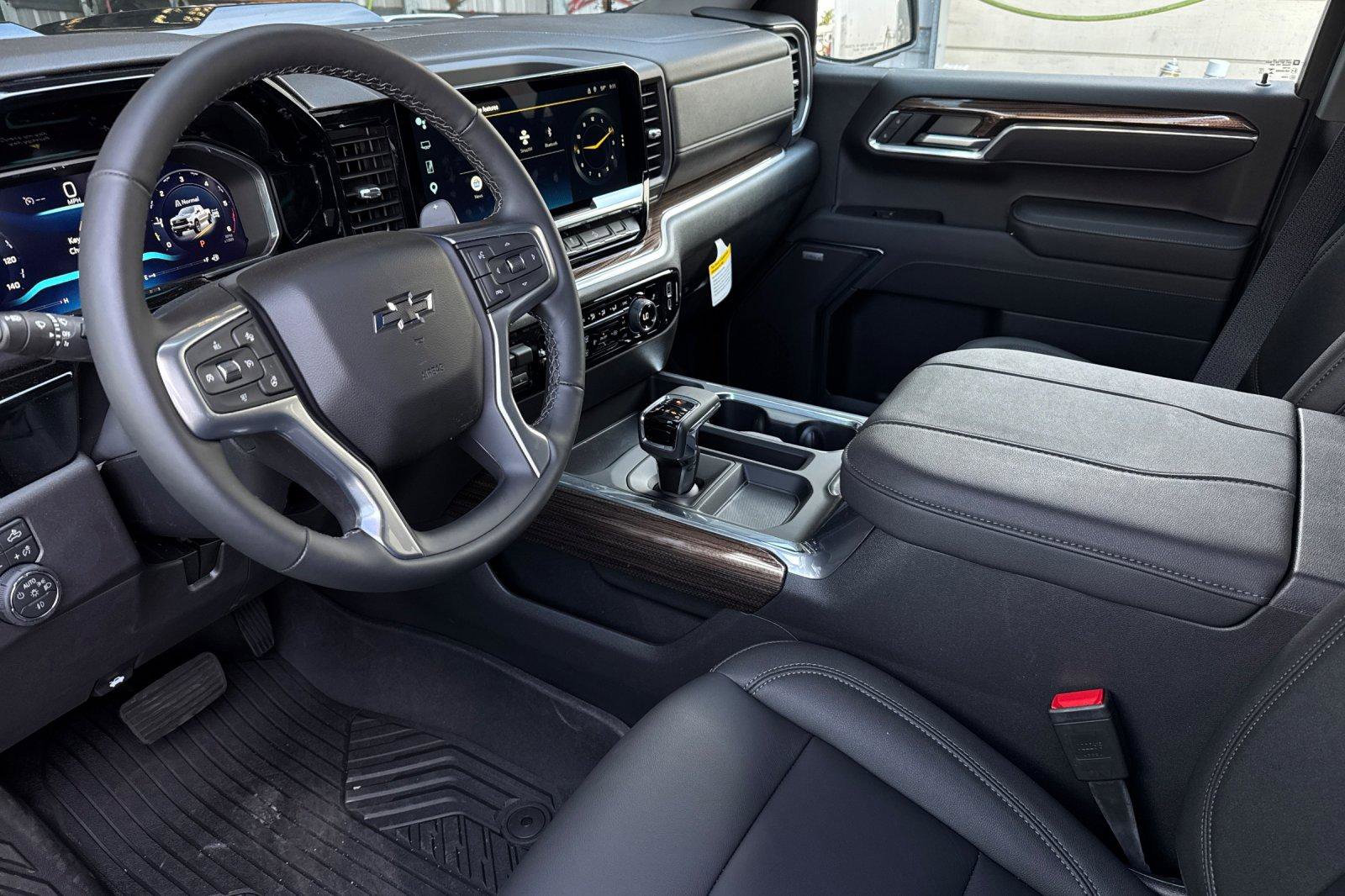 New 2026 Chevrolet Silverado 1500 LT Trail Boss w/ LT Trail Boss Premium Package AWD/4WD video 2