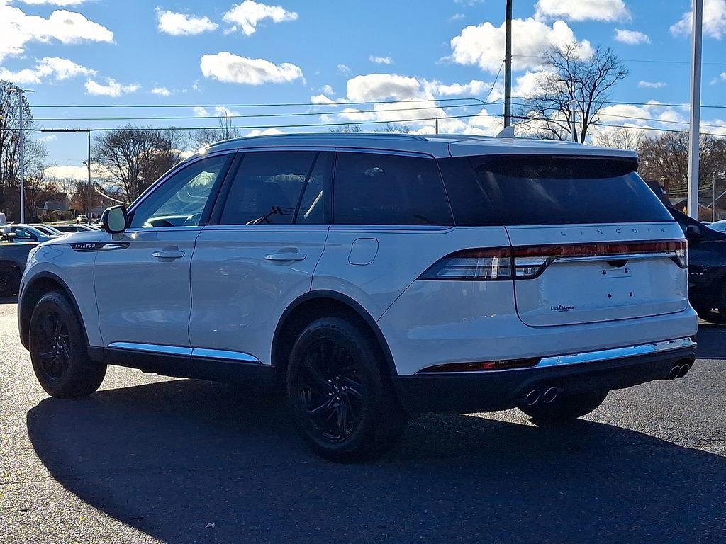 Used 2021 Lincoln Aviator AWD w/ Elements Package image 4