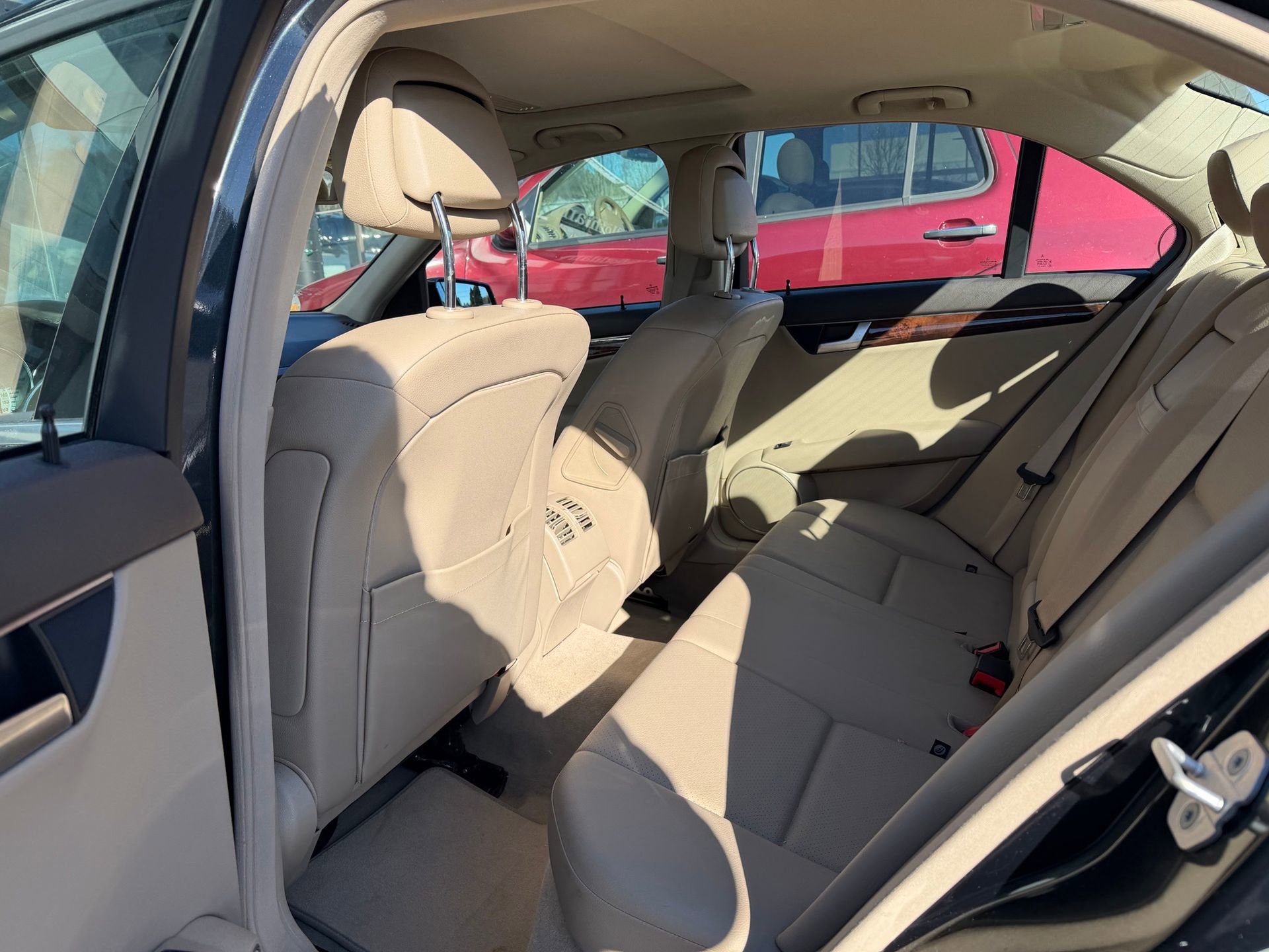 Used 2012 Mercedes-Benz C 300 4MATIC Sedan image 12