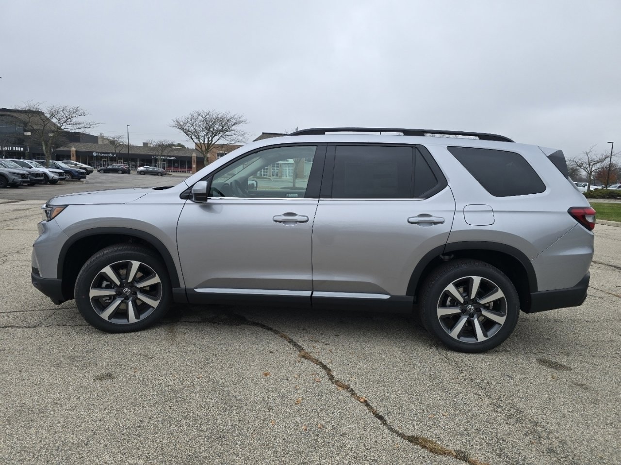 New 2025 Honda Pilot Touring image 16