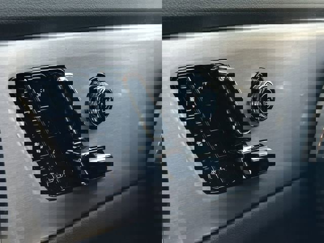 New 2026 Cadillac Vistiq Luxury image 11