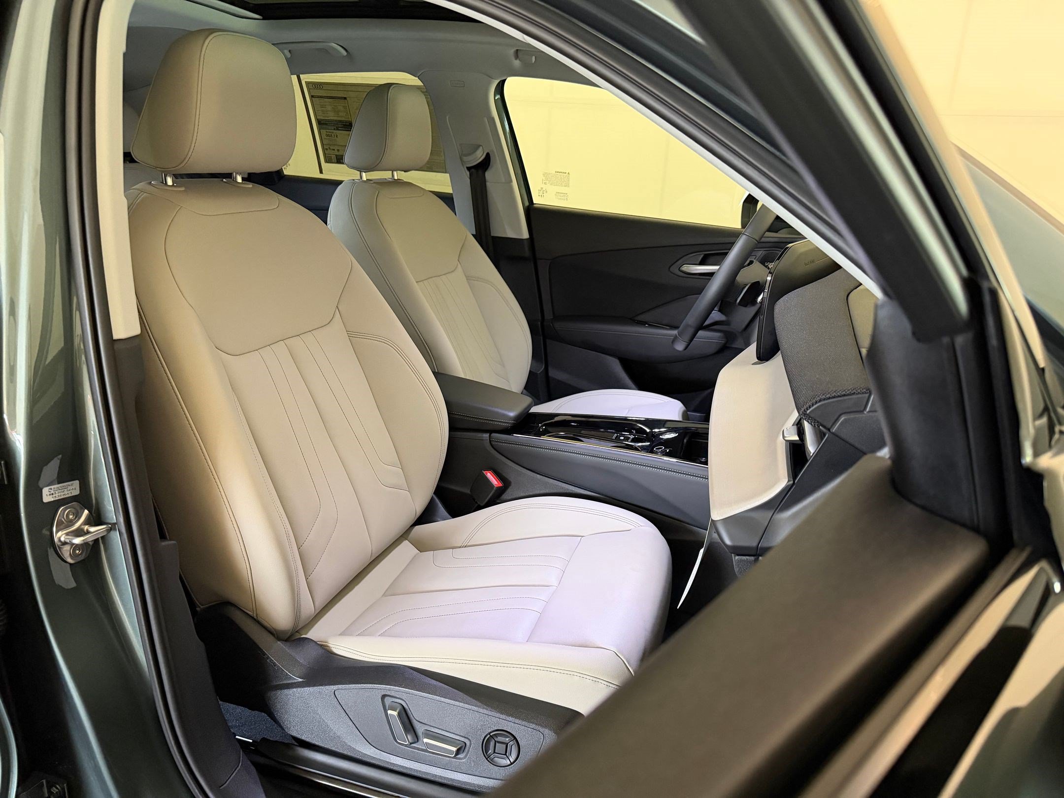 New 2026 Audi Q3 quattro 2.0T AWD/4WD image 26