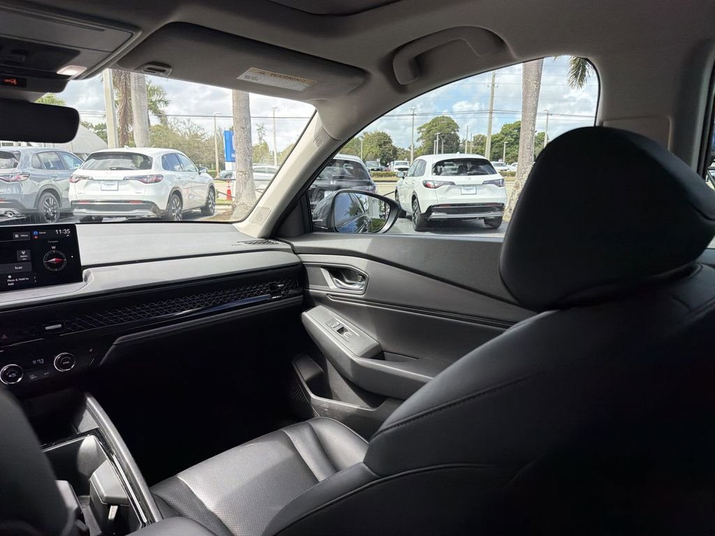 Used 2024 Honda Accord EX-L image 11