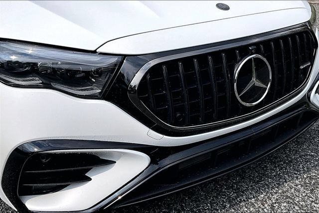Certified 2026 Mercedes-Benz E 53 AMG e 4MATIC Wagon image 37