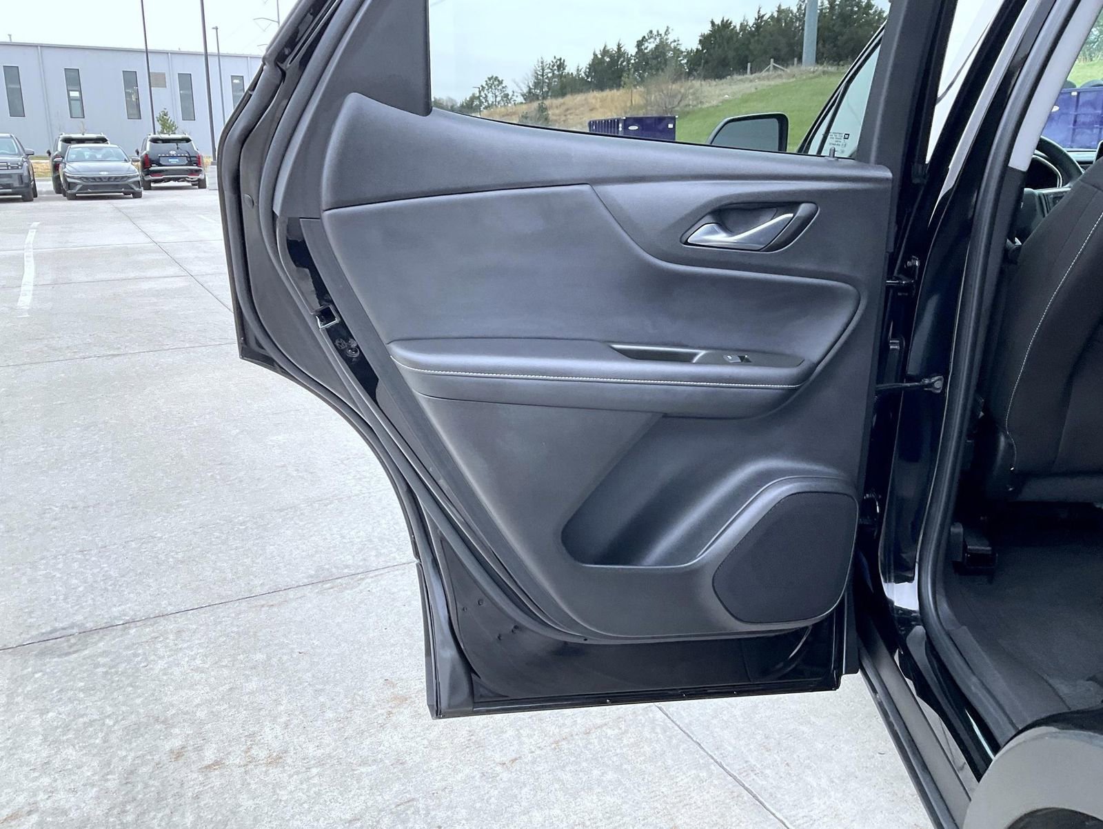 Used 2025 Chevrolet Blazer LT AWD/4WD image 18